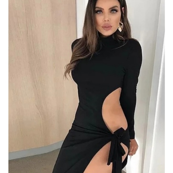 Dresses & Skirts - Bodycon dress